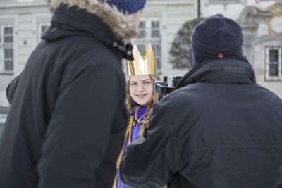 Dreharbeiten in Eichstätt zum "Sternsinger-Held", Teil 2 mit Flora, Antonia, Felix, und Severin als Sternsinger sowie Willi Weitzel.