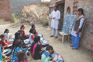 Dillip in der freien Schule, Milik, Indien