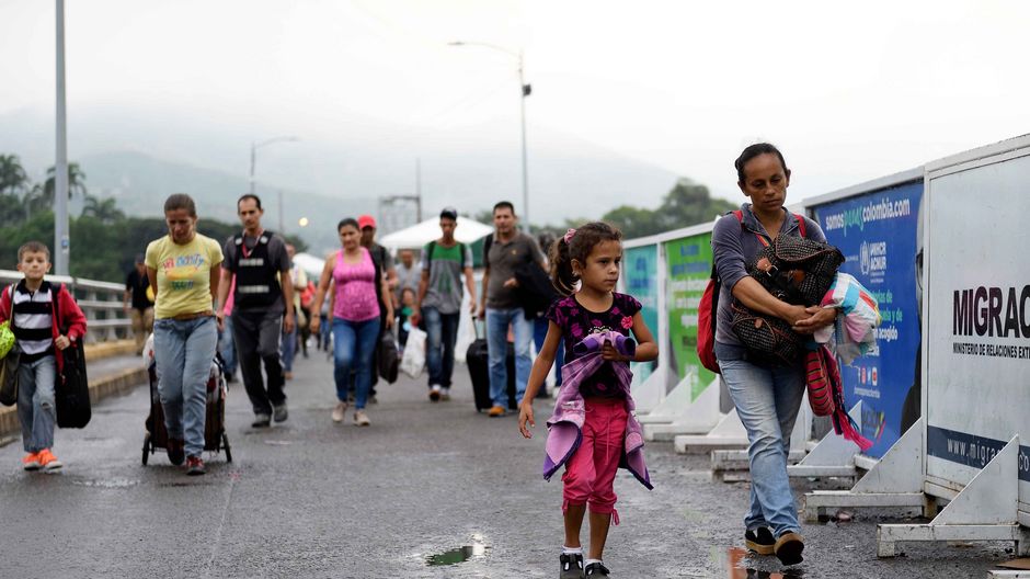 Täglich gelangen zehntausende Migranten, Flüchtlinge und Grenzgänger aus Venezuela über die Brücke "Puente Internacional Simon Bolivar" nach Kolumbien Cúcuta, Departamento Norte de Santander, Kolumbien; Foto: Florian Kopp