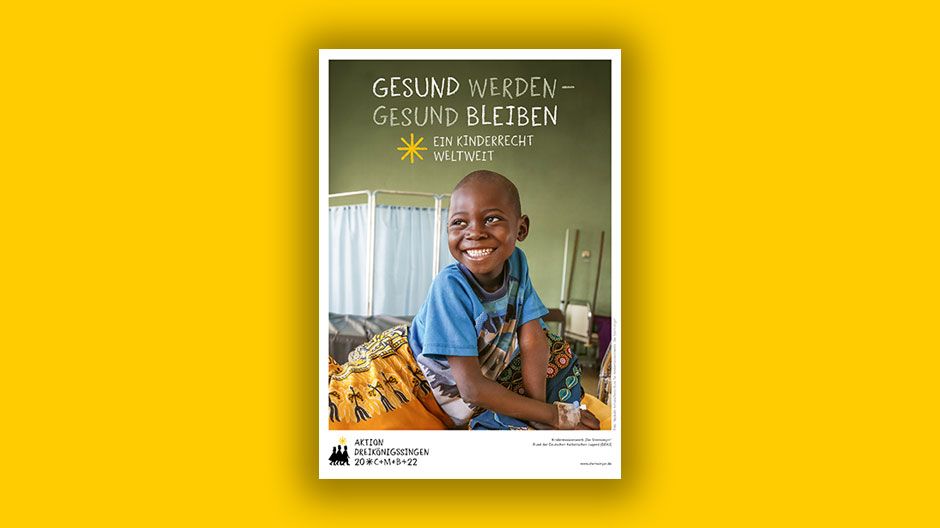 Als das Foto für das Sternsinger-Plakat gemacht wurde, lag Benson noch im Krankenhaus in Wau im Südsudan. Er hatte sich bei einem Sturz vom Mangobaum verletzt. Drei Stunden hatte der Fußmarsch mit seiner Mutter zum Krankenhaus gedauert.
