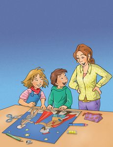 3_Die neuen Martinsmaterialien Tim, Lena und die Erzieherin sprechen miteinander. Tim und Lena haben ein buntes Plakat gebastelt. Auf dem Plakat ist St. Martin mit einer bedürftigen Person zu sehen. St. Martin teil mit den Armen sein Brot und seinen Mantel. Auf dem Basteltisch von Tim und Lena liegen Werkzeuge wie eine Schere, Malstifte, ein Anspitzer oder ein Klebeband.