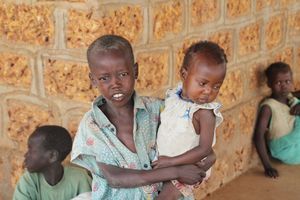 Über die Hälfte der Bevölkerung im Südsudans leidet unter Hunger oder Mangelernährung, unter ihnen sind viele Kinder. 