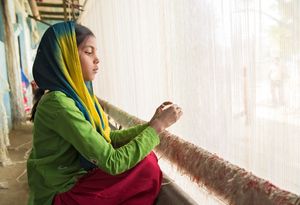1_Kinderarbeit Passend zum Leitwort der Aktion „Segen bringen, Segen sein. Gemeinsam gegen Kinderarbeit – in Indien und weltweit!“ zeigt der Film die schwierigen Lebensbedingungen arbeitender Kinder und berichtet darüber, wie ihnen mit Hilfe der Sternsinger neue Zukunftsperspektiven eröffnet werden.