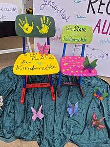 Schulfest ganz unter dem Motto, ein Platz für Kinderrechte. // © Workshop C+L+G